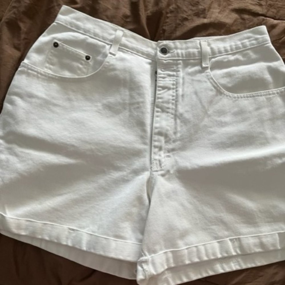 High Waisted White Shorts - Feel like Denim